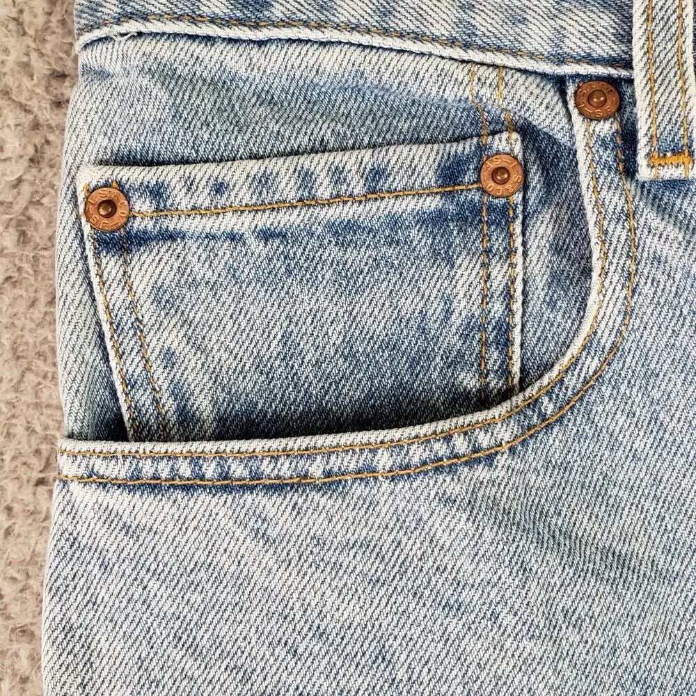 VTG Levis 560 Jeans Mens 33x30 Light Wash Blue Loose Fit Tapered Leg Faded 90s